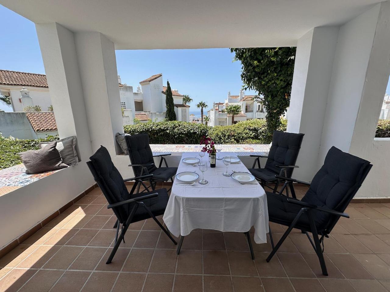 Quiet Family Apartment, 4 Pools, Close To The Beach And Golf, La Marina Alcaidesa 9 02 Exterior photo